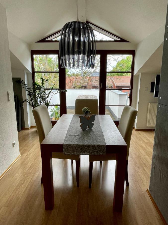 לייפציג Charmante Dachgeschoss Wohnung מראה חיצוני תמונה